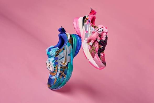 Nike V2K Run , Doernbechee Khovny Vignery (Womens's)