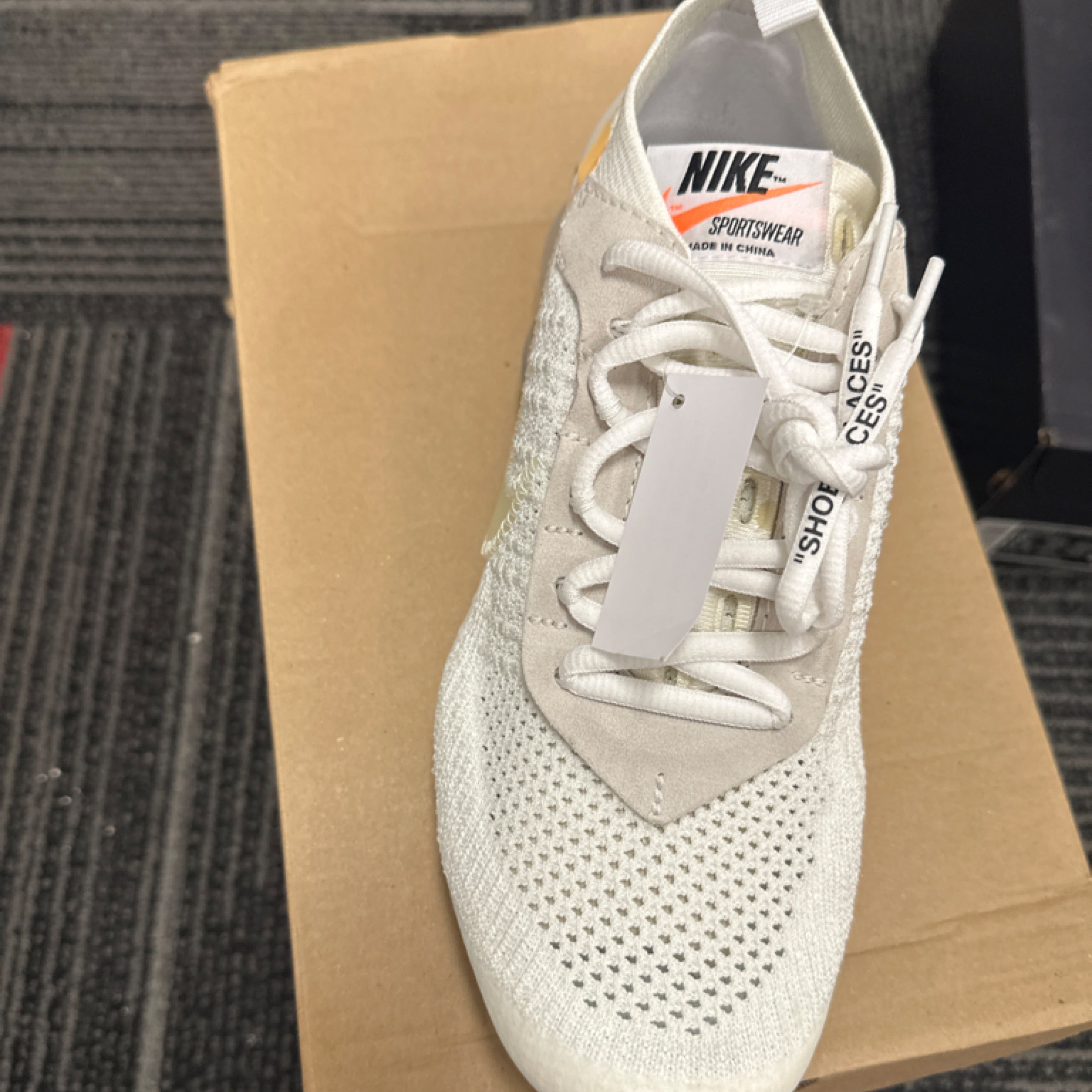 Off White Air Vapormax White Size 7.5 Good Condition
