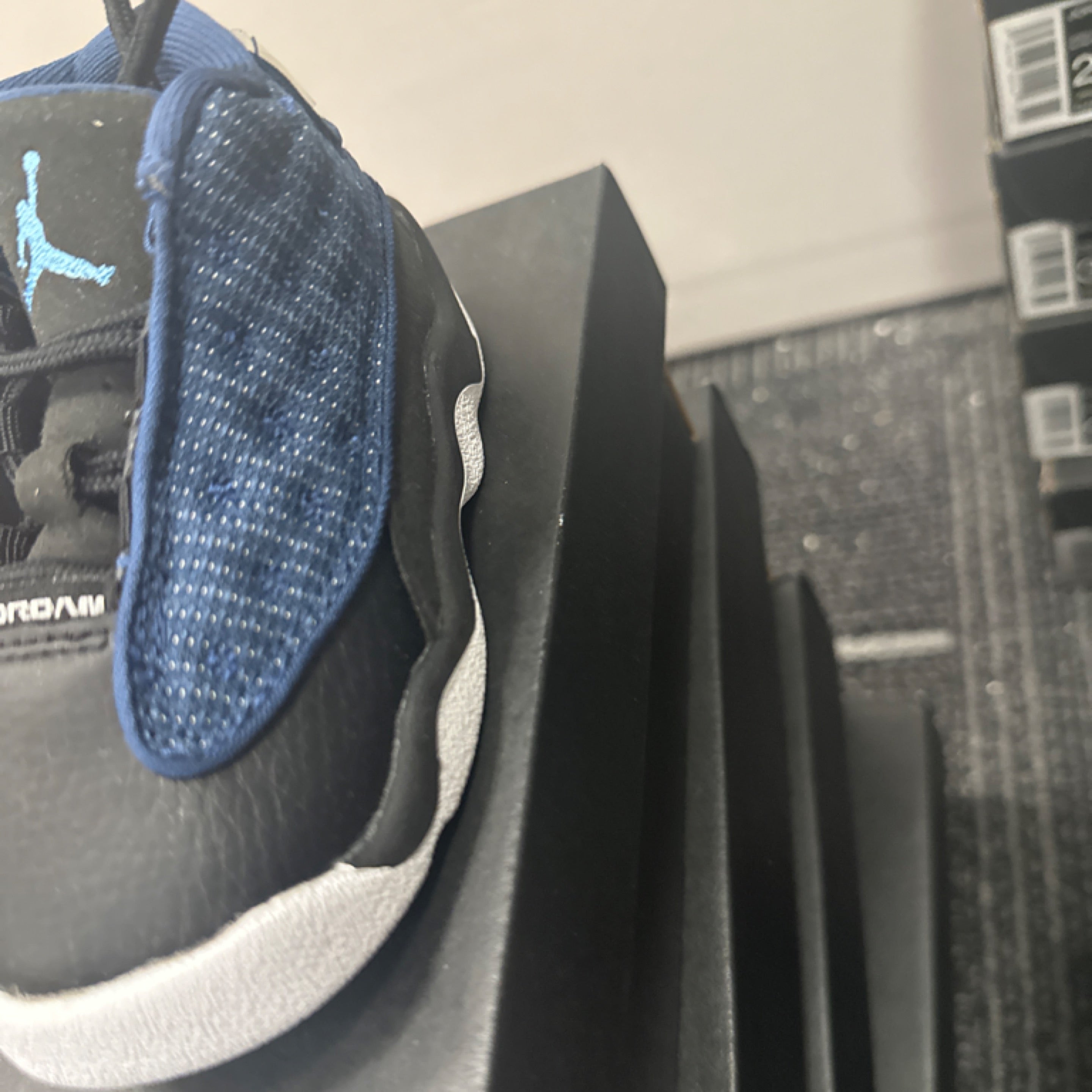 Air Retro 13 Basketball Shoes in Blue/Navy Leather/Suede